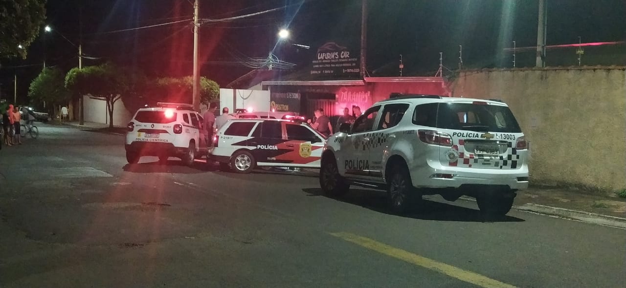 Foto 2 de 3 — Jovem, de 19 anos, morre após ser baleado em Araraquara